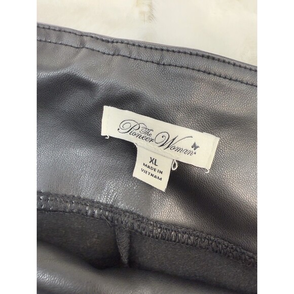 Pioneer Woman Faux Suede Leggings - Picture 9 of 11